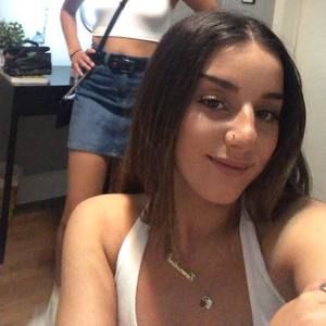 Meet your Posher, Carmelina